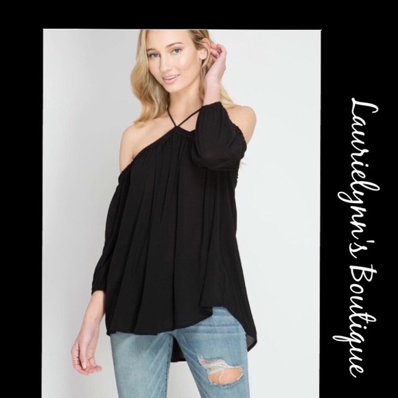 💕Host pick! Off shoulder halter top. “She & Sky” - Picture 3 of 7