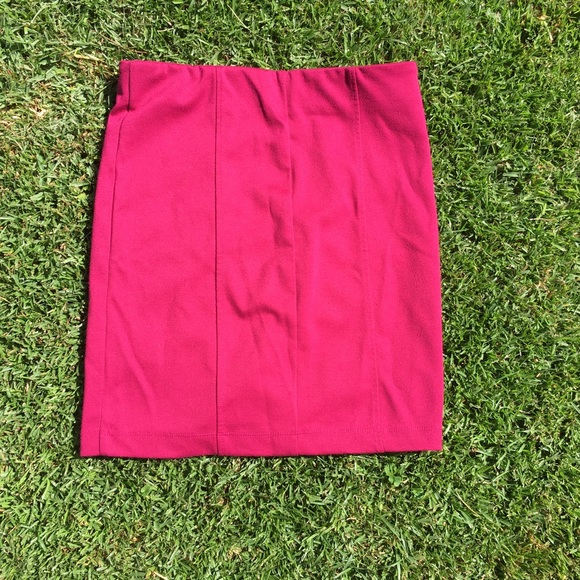 Pink Bodycon Skirt - Picture 2 of 3