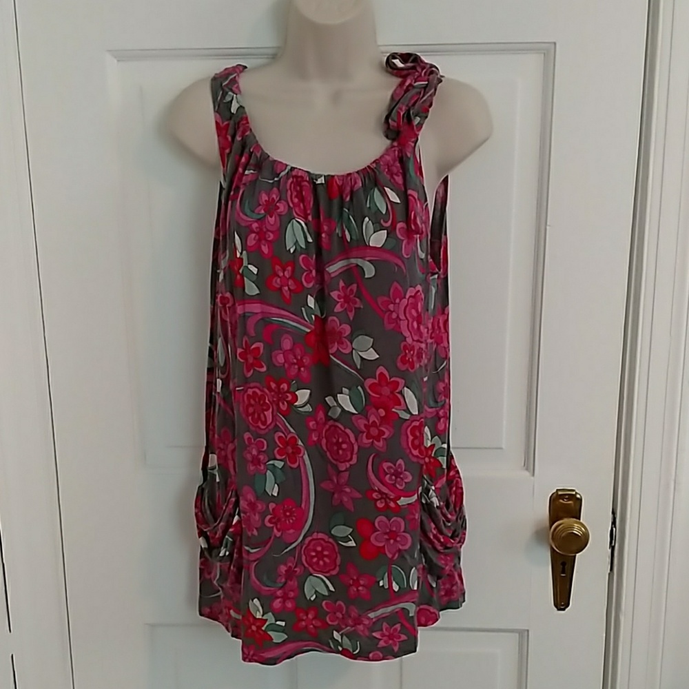 Sleeveless Top