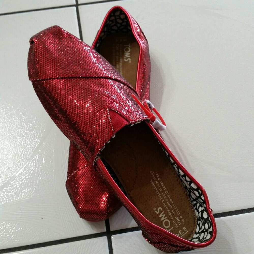 Toms red glitter w6.5
