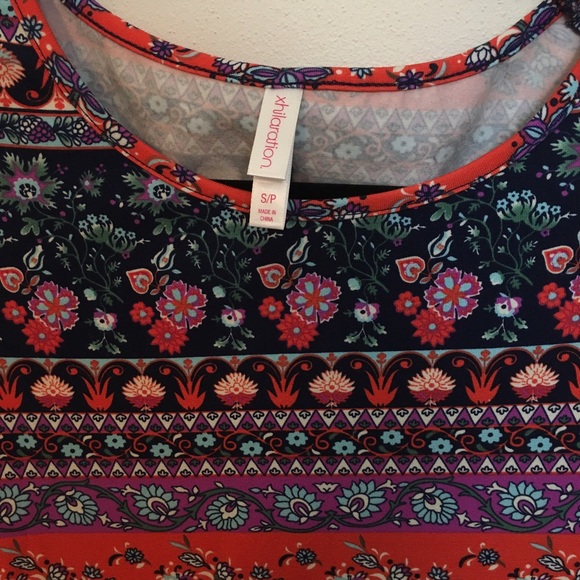 Patterned Bodycon Dress - Picture 2 of 5