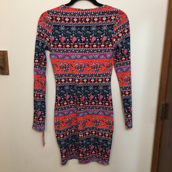 Patterned Bodycon Dress - Picture 4 of 5