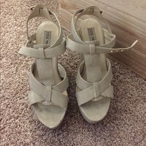 Steve Madden Bone colored wedges