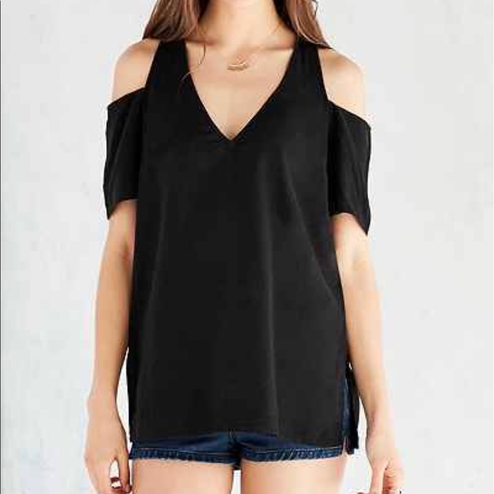 Silence + Noise Cold Shoulder Jules Blouse