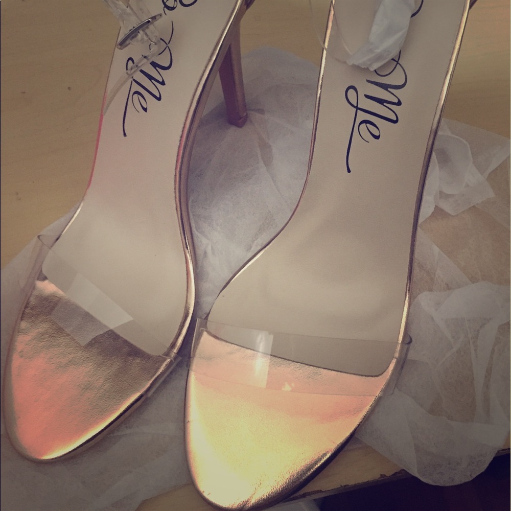 She's a winner rose gold heels