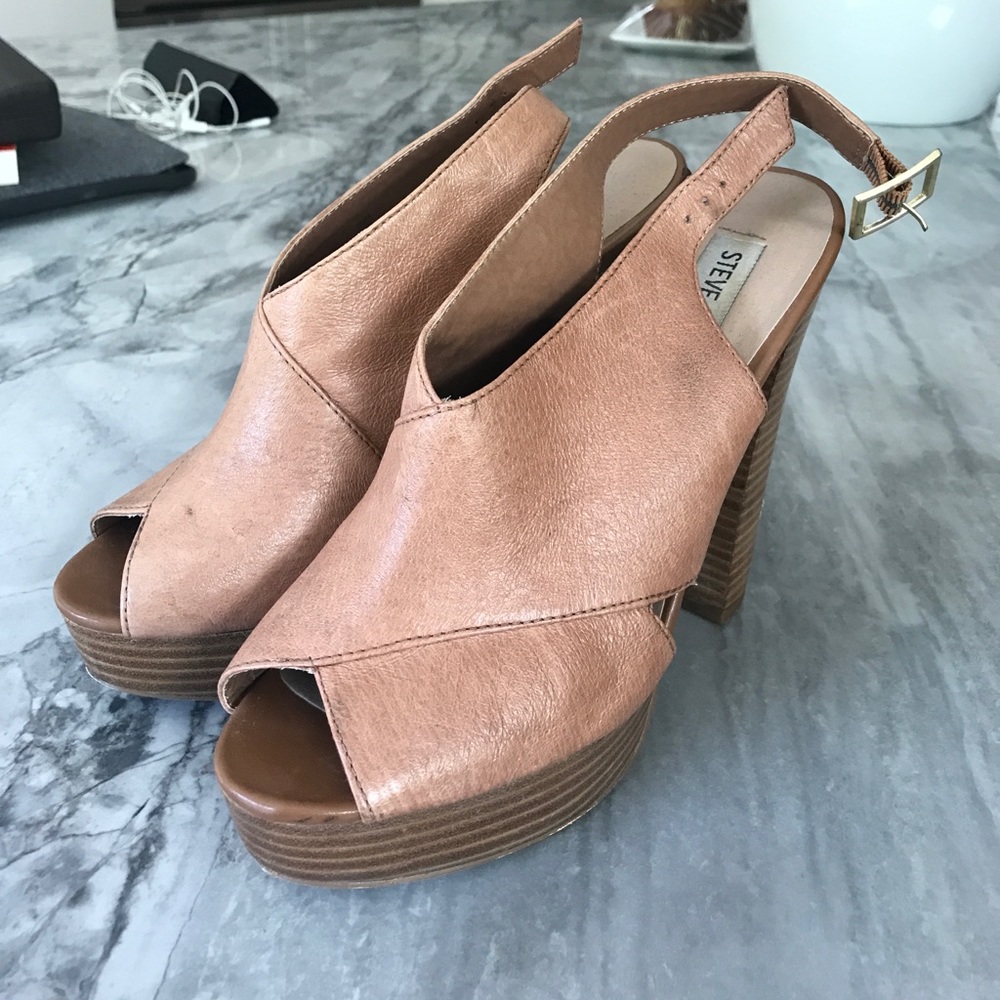 Steve Madden tan leather heels