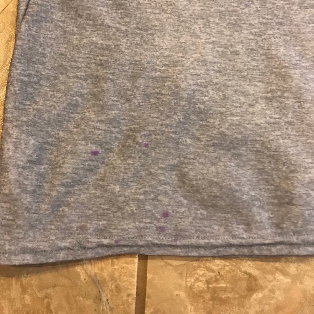 Long sleeve gray Under Armour shirt - Picture 2 of 2