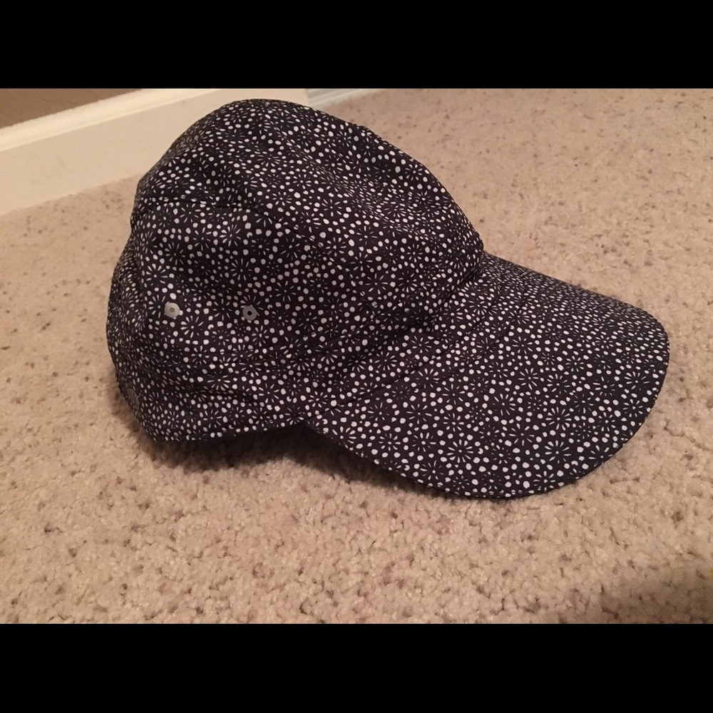 Lululemon hat