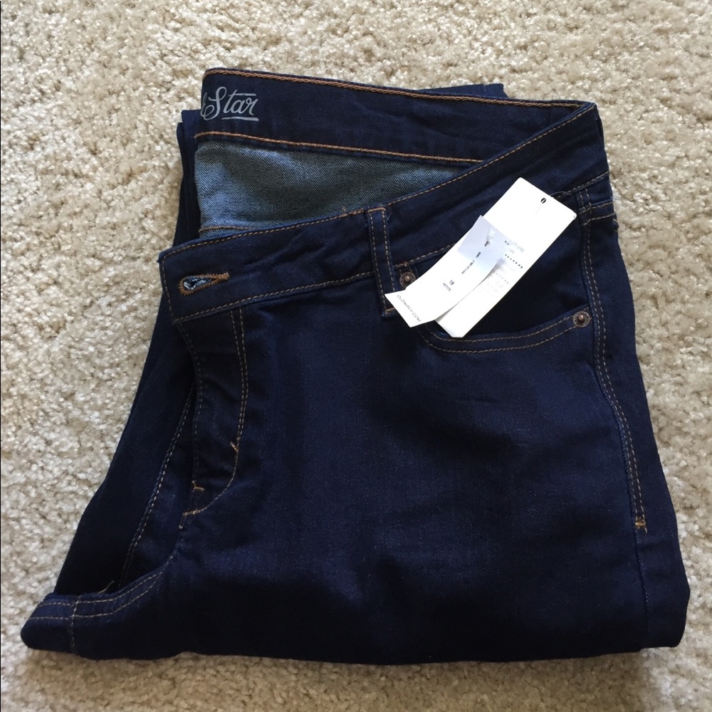 Old Navy Petite Rocketstar Jeans/Jeggings