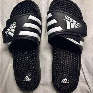 Adidas Adissage sandals