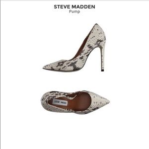 Steve Madden Pointed Toe Pumps