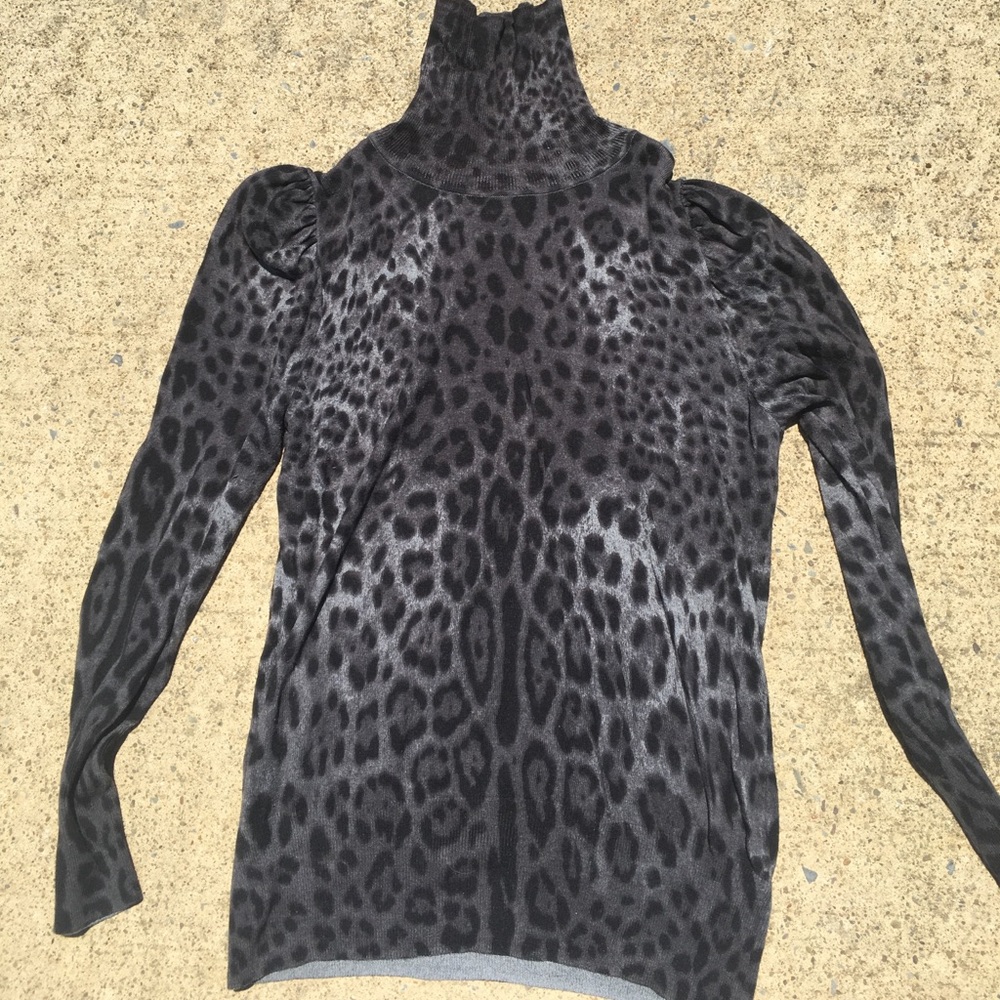 Cheetah print turtle neck