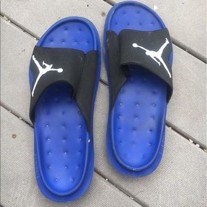 Men's Jordan sandals / slides