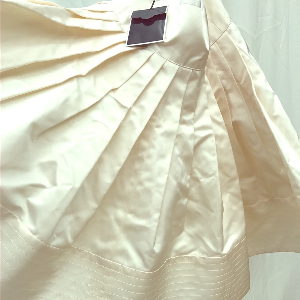 Oscar De Laurenta Satin and Silk Skirt