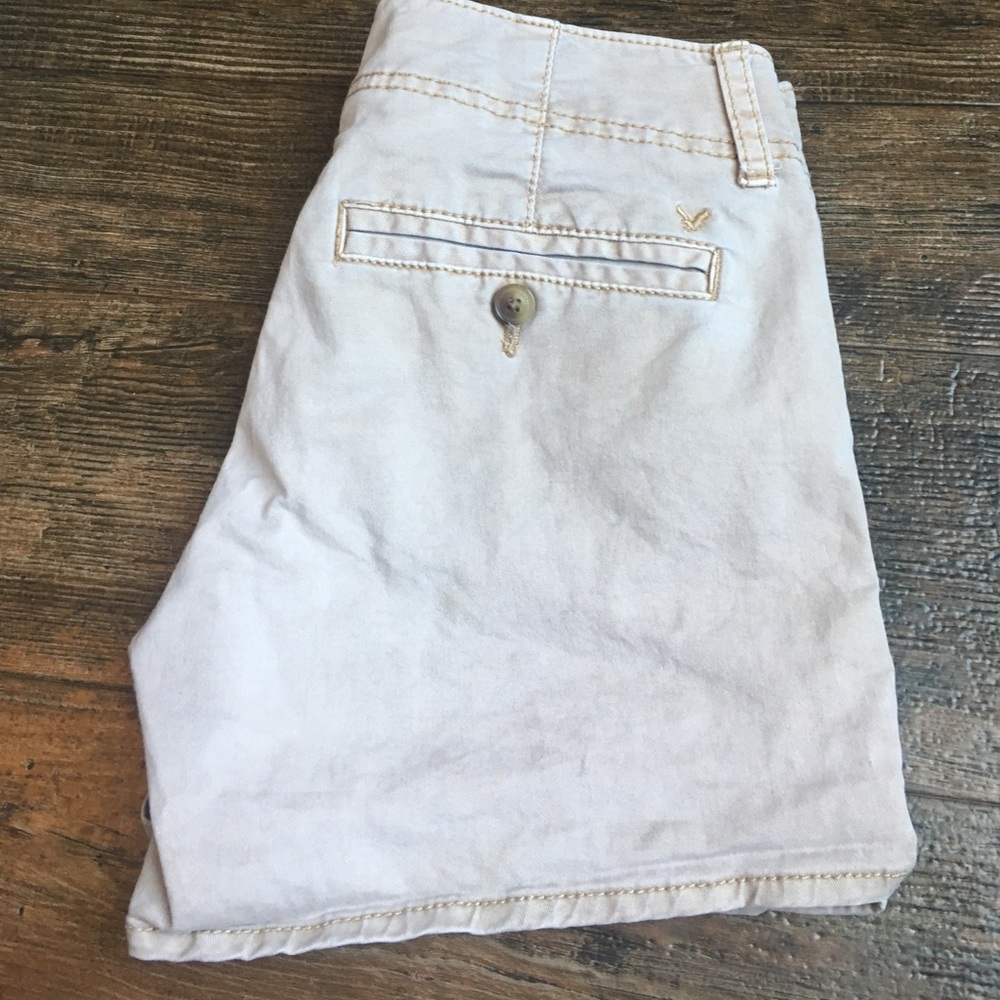 AEO khaki shorts