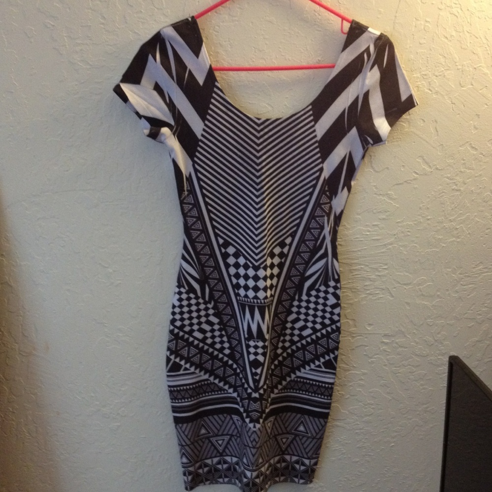 Black and white pattern dress