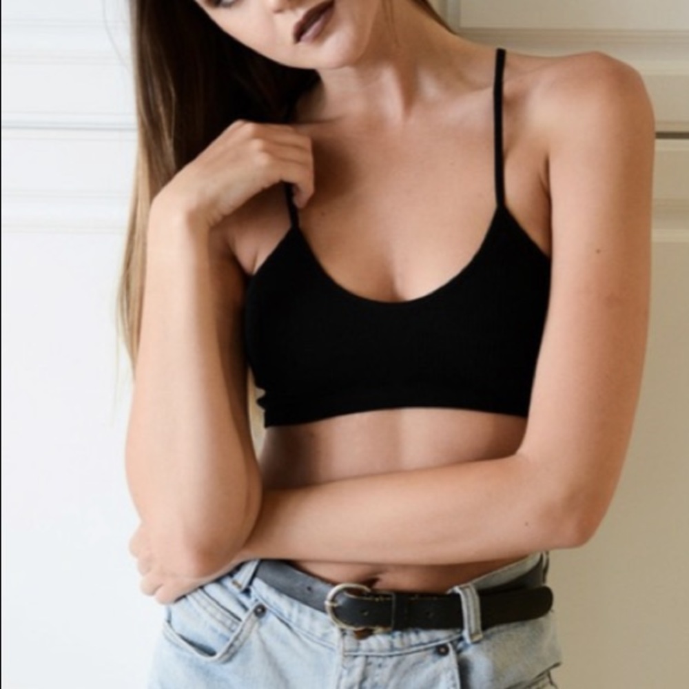 - ̗̀ SALE  ̖́-  Slasher racer back Bralette white - Picture 3 of 4
