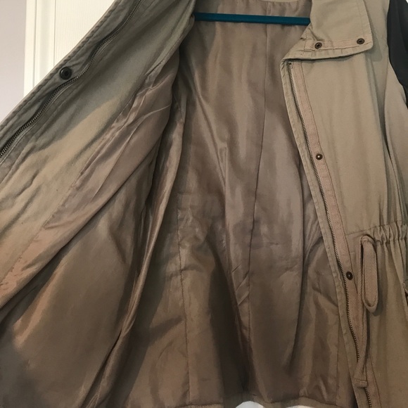 Tan and Leather jacket - Picture 4 of 4