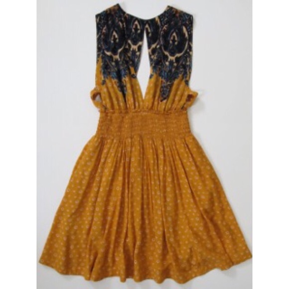 Free People Dresses & Skirts - NWOT Free People Boho Mini Dress V open back S
