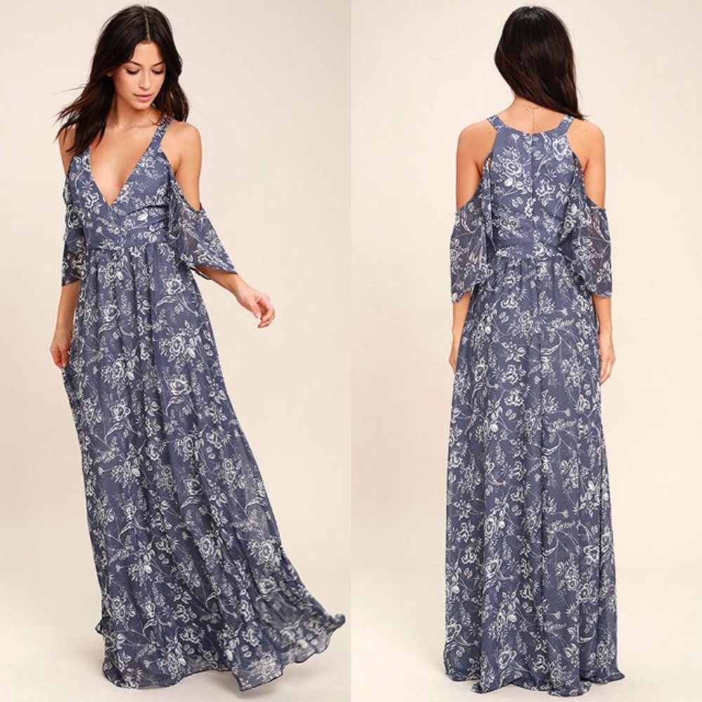 🆕 Lulu's Blue Floral Maxi