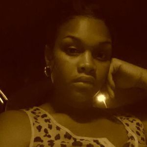 Meet your Posher, Nia