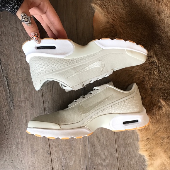 NWT Nike air max Jewell SE - Picture 4 of 8