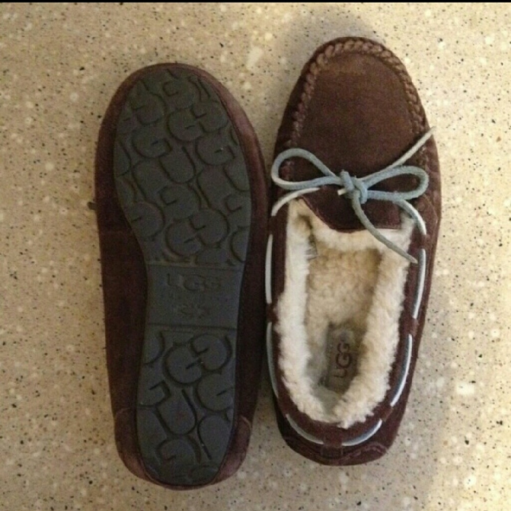 Ugg Dakota Moccasins