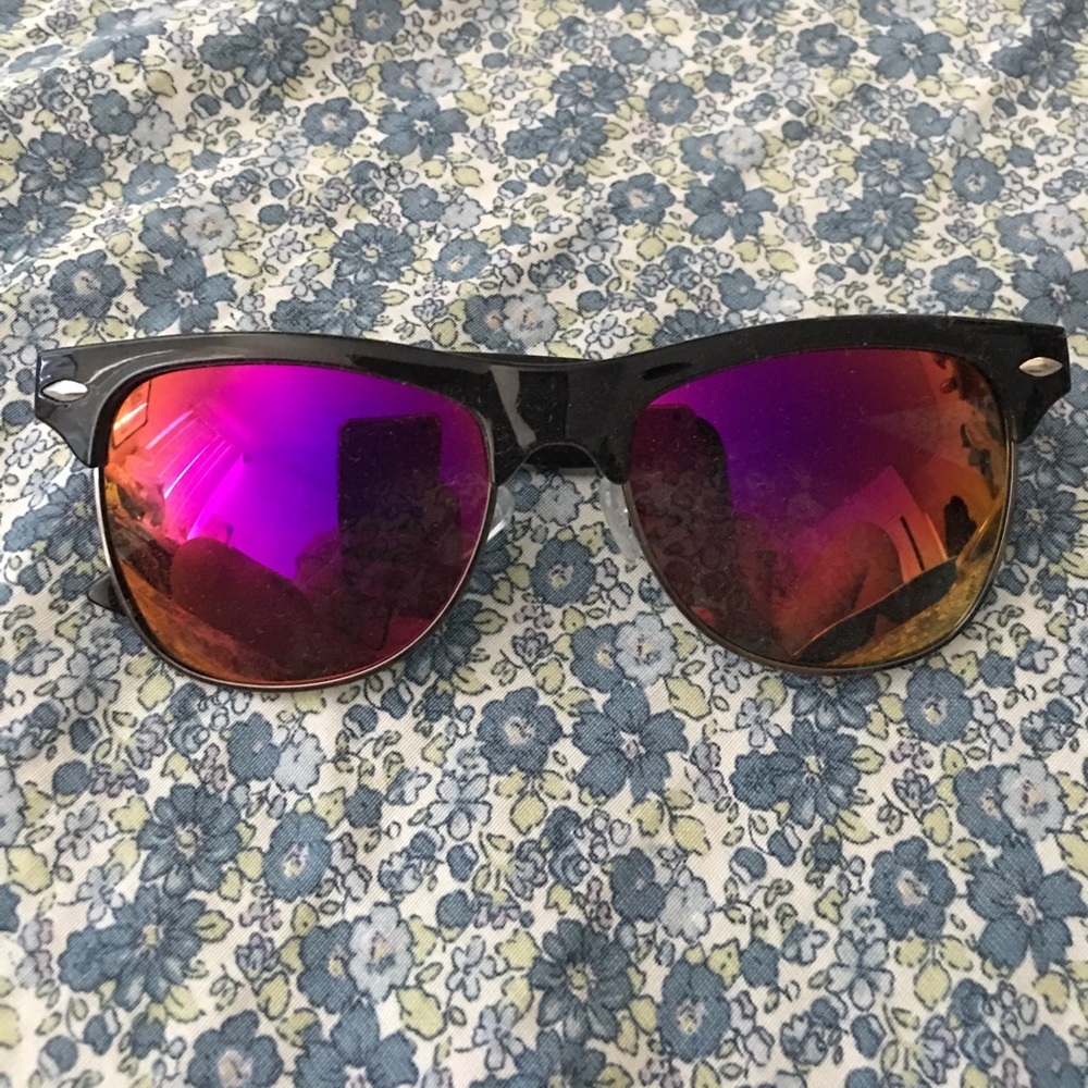Colored lens sunglasses
