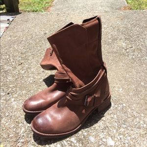 Timberland Women's Whittemore Mid Side Zip Boot