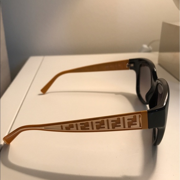 Fendi Sunglass