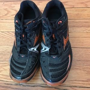 Mizuno volleyball shoes