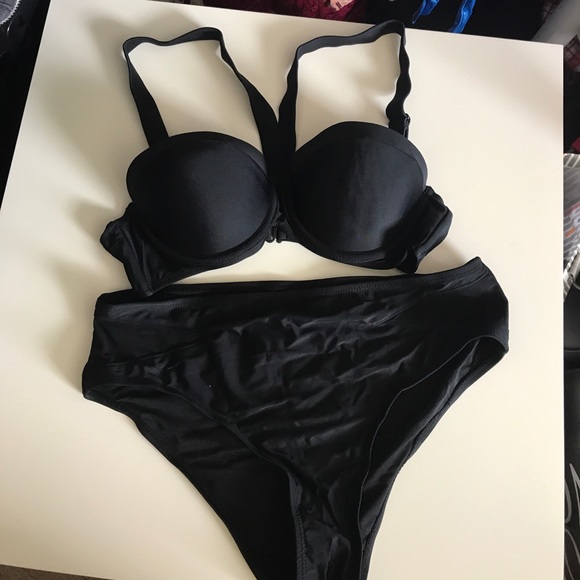 Black bikini set - Picture 1 of 4