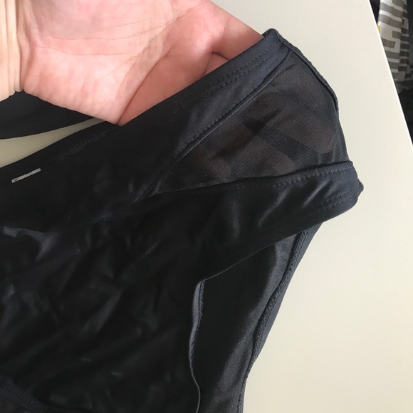 Black bikini set - Picture 2 of 4