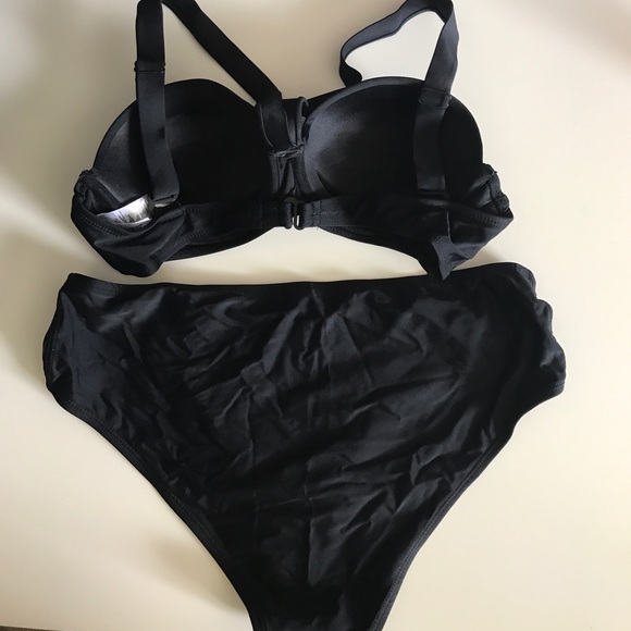 Black bikini set - Picture 4 of 4