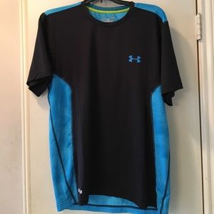Under Armour Men's large dri fit shirt