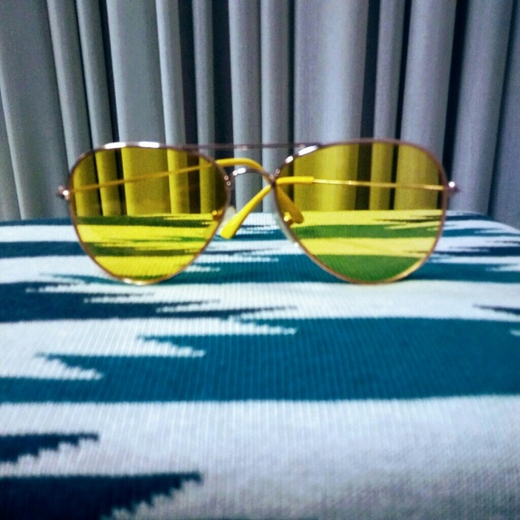 Yellow Shade Aviator Sunglasses main image 4