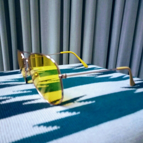 Yellow Shade Aviator Sunglasses