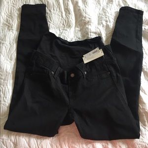 Black stretchy maternity jeans