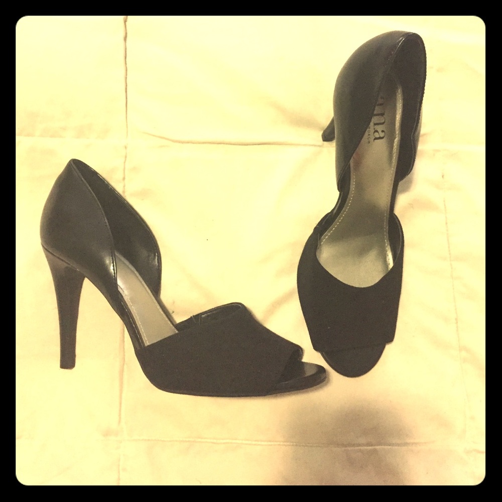 Black leather/faux suede peep toe d'Orsay