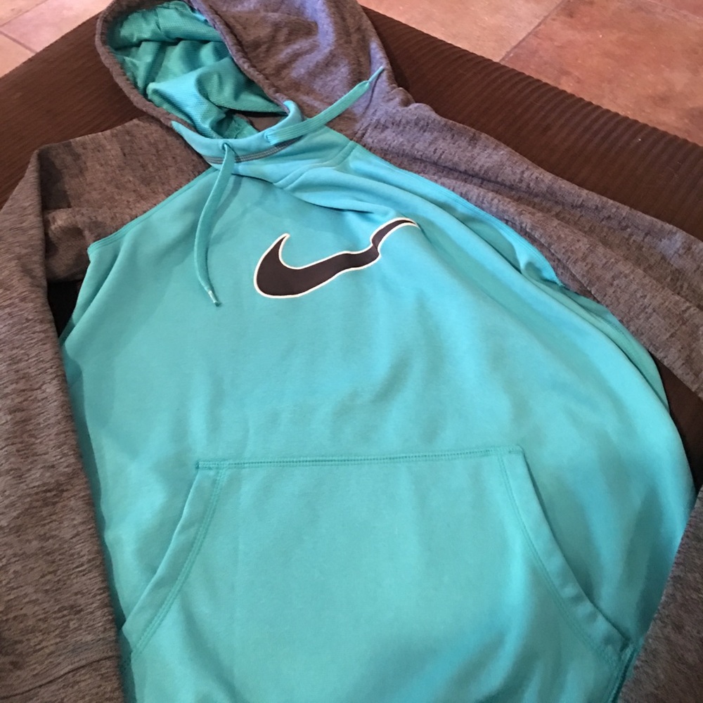 Nike womens pullover hoodie