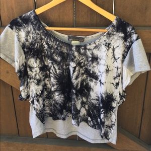 Oversized t-shirt gray wig batik design