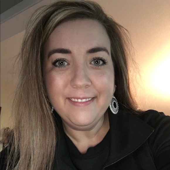 Meet your Posher, Amy - Picture 1 of 1