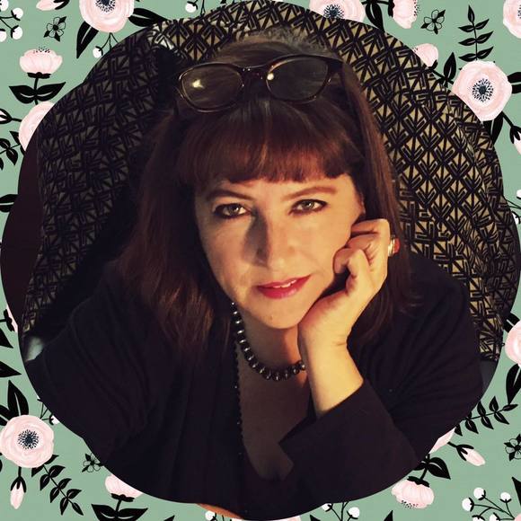 Meet your Posher, Erin - Picture 1 of 1