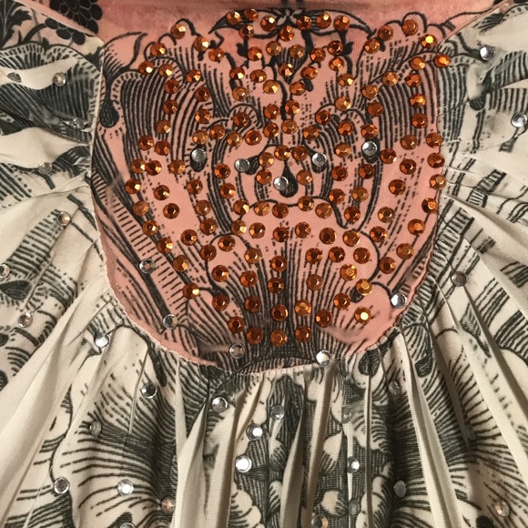 💘SOLD💘Sleeveless Tank Top - Picture 3 of 5