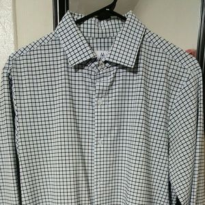 SALE Dress button up t shirt mizzen main meduim