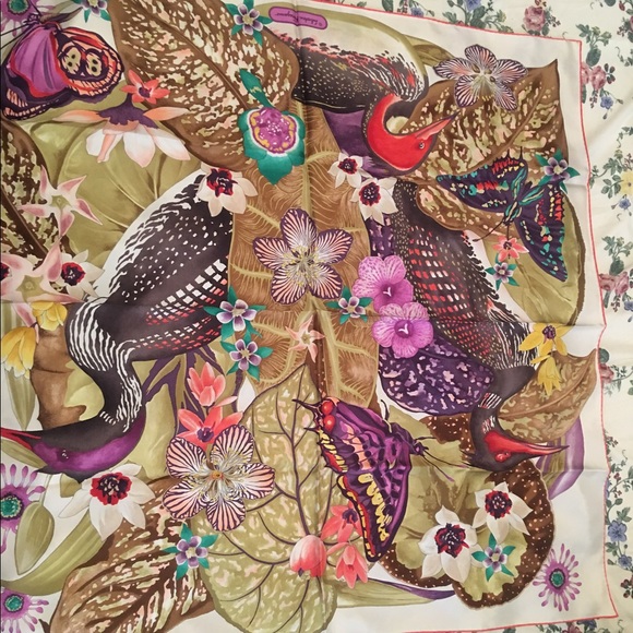 Silk Salvatore Ferragamo Scarf - Picture 1 of 2