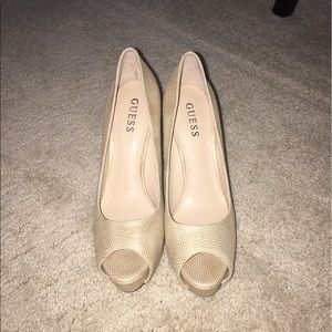 Guess peep toe heels