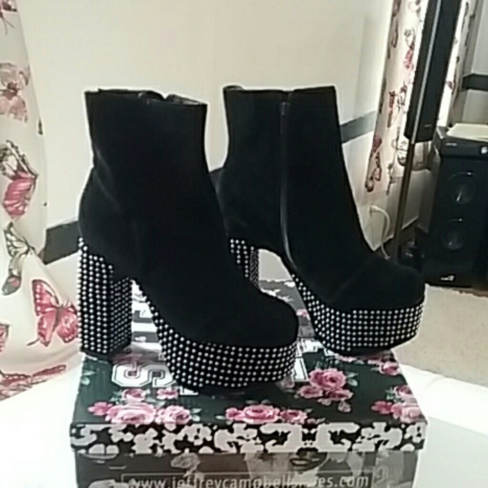 Jeffrey campbell  booties  size 6.5-7