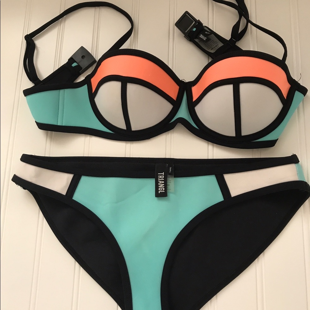 TRIANGL Bikini