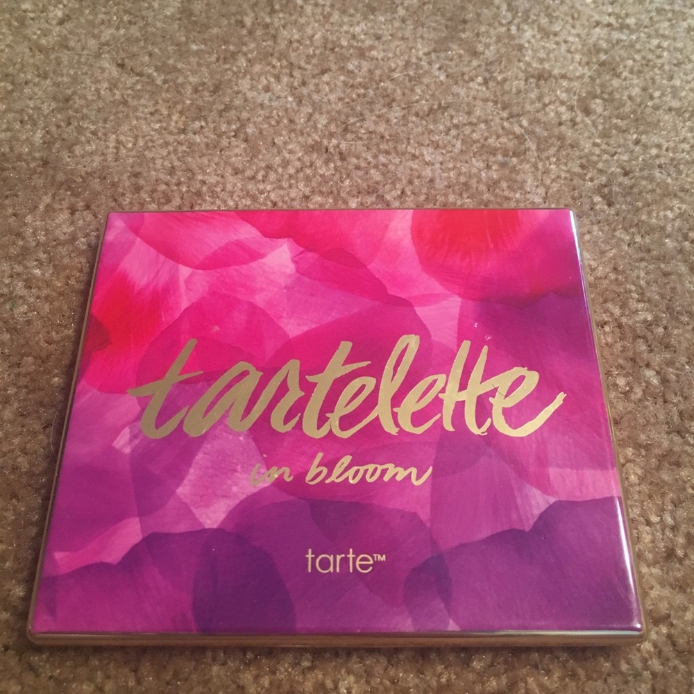 Tarlette in bloom palette
